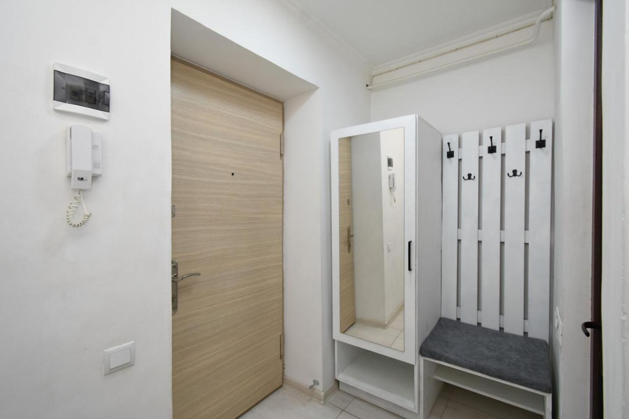 Cozy Apartment Near To The Metro H Kochar 19 Jerevan Buitenkant foto